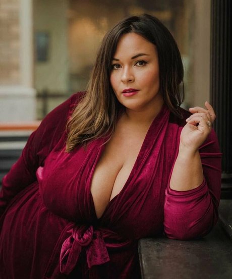 Nicole Denise Johansson art model picture