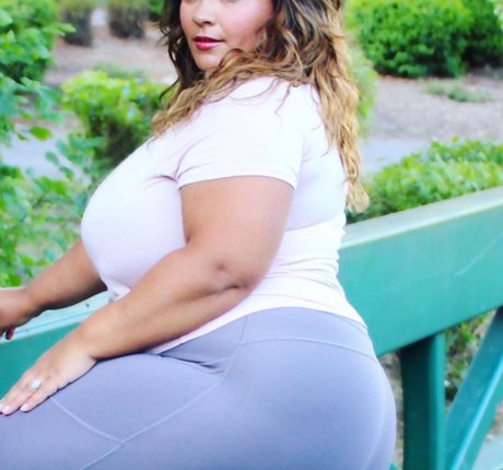 Nicole Denise Johansson naked model galleries