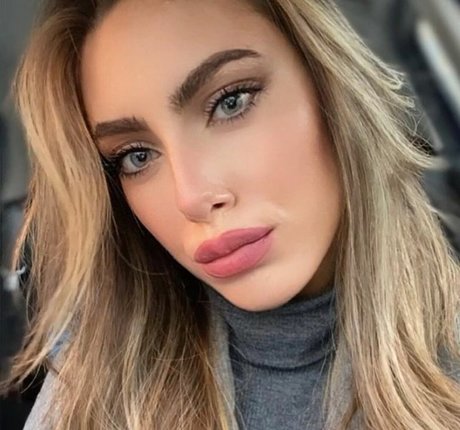 Ylenia Bevelacqua model adult photo