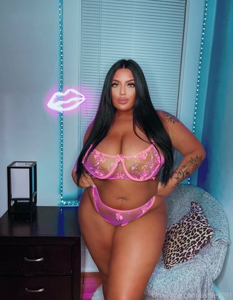 ashbovaxo model nice img