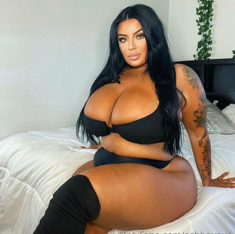 ashbovaxo pornstar hd photo