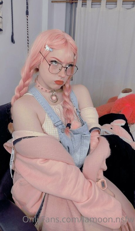 lamoon nsfw nude pornstar pictures