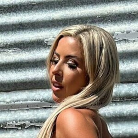 henny moody pornstar adult images