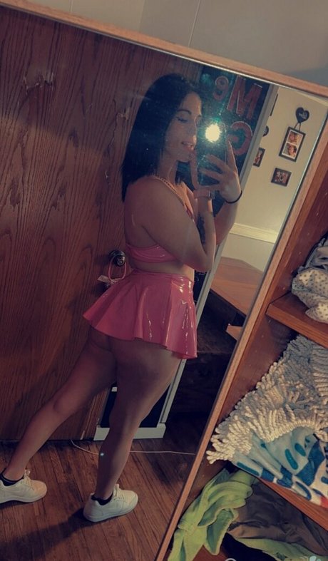 queenbitch1998 model pornographic gallery