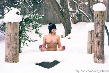 love refined nudes model pics