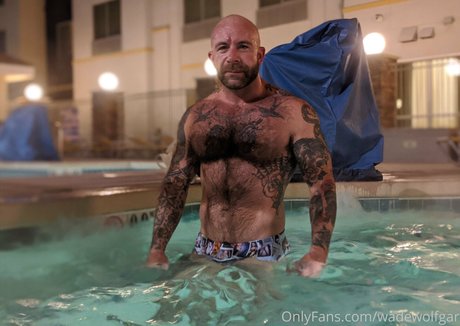 wadewolfgar model nude pic