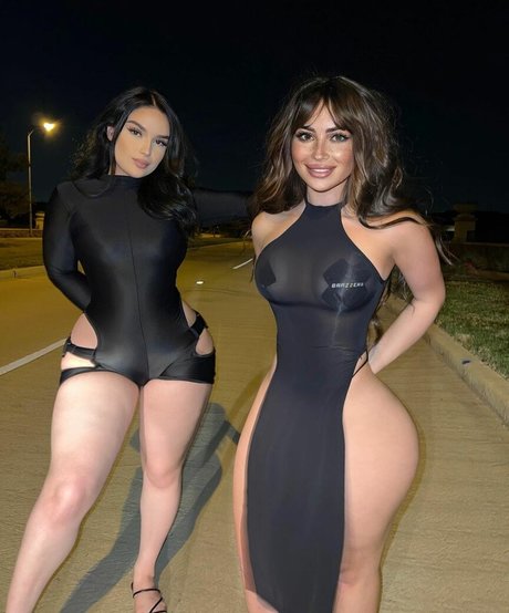 Sophia Vay model pornographic photos