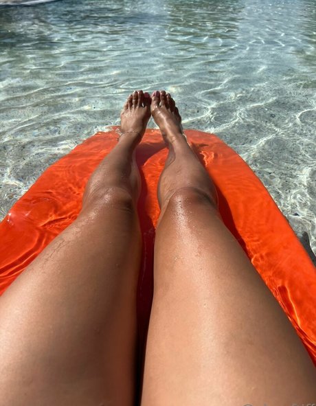 alotoftiff art model picture