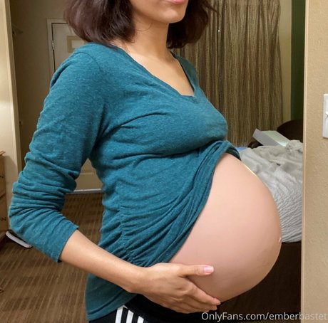 emberbastet model naked image