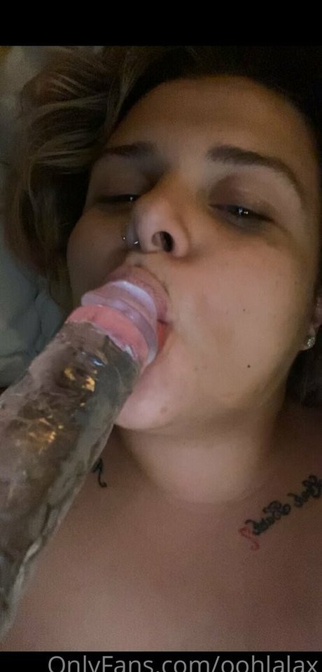 oohlalax model naked img