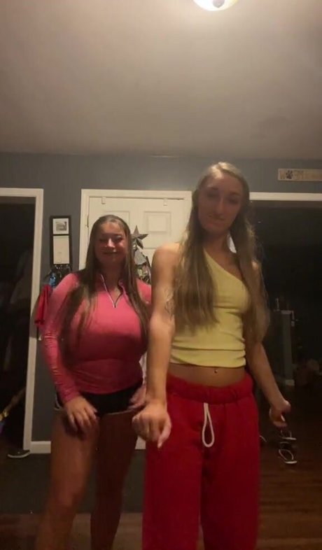 Lauren Risotti sexy model archive