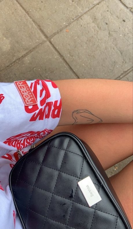 crossdresser onlyfans art nude photos