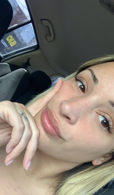 belonly high quality actress images