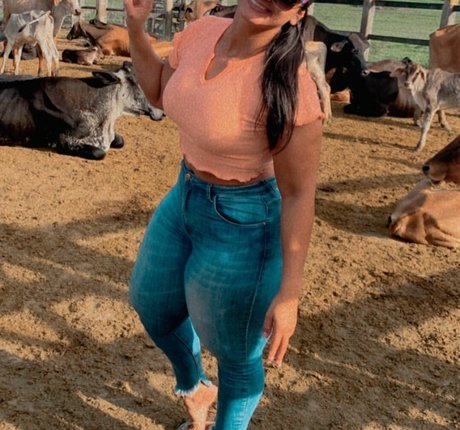 pregnant xxx onlyfans adult image