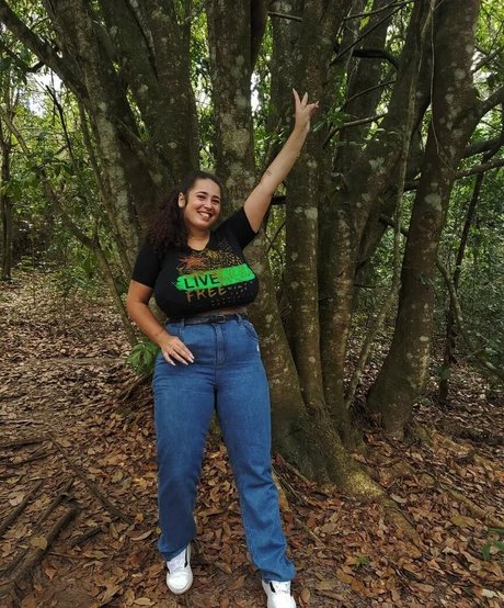 Maria T exclusive actress images