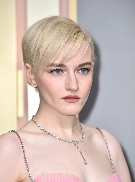 Julia Garner pornstar perfect gallery