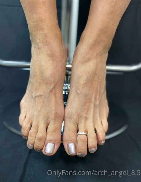 arch angel 8 5 model nudes galleries