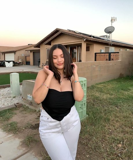 Wendy Chavez pornstar naked pic