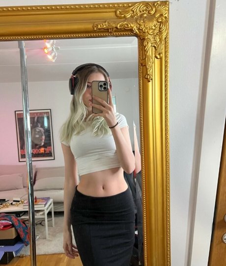 Apollolol pornstar free photo