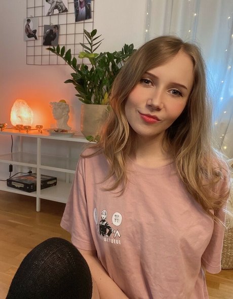 busty mom onlyfans best pictures