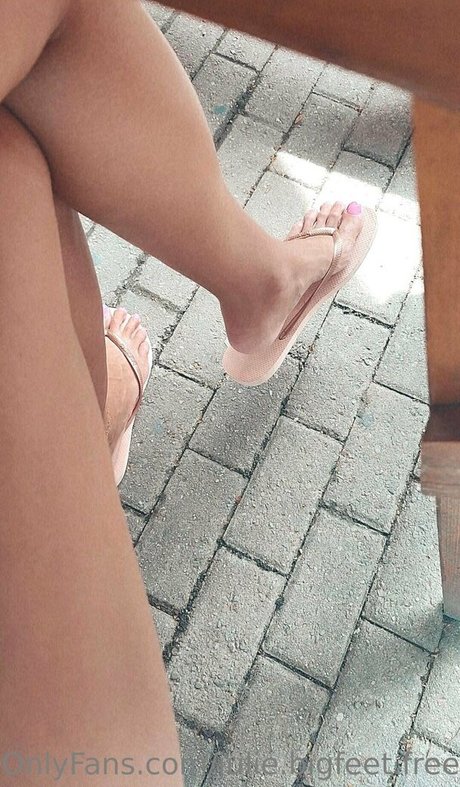 julie bigfeet free hd star images