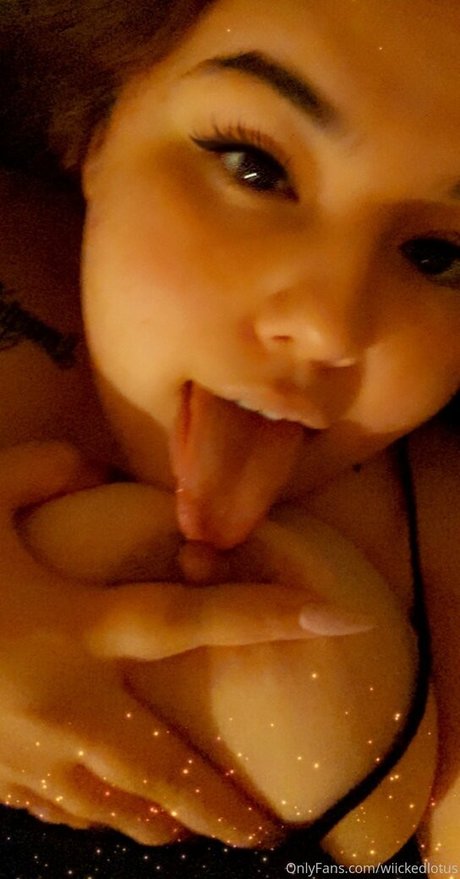 wiickedlotus pretty pornstar photos