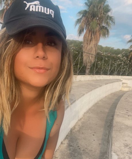 Lia Grimmie pornstar nude img