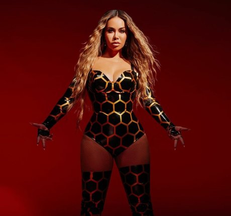 Janney Marin Rivera model nice pics