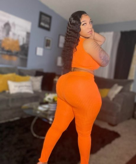 TheeMsRobinson sex model photo