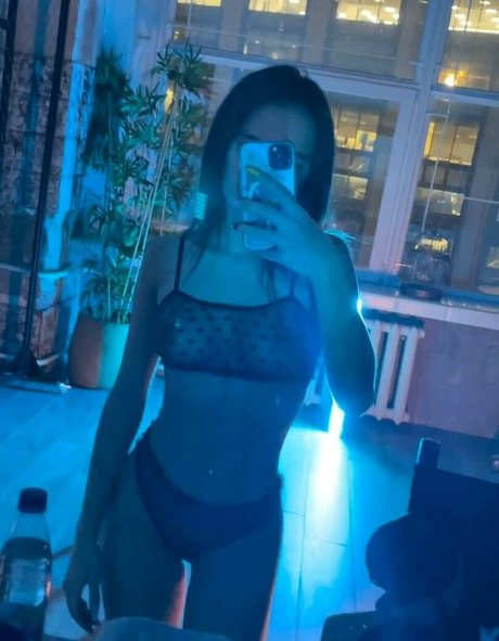 Ann Bucks star hot img