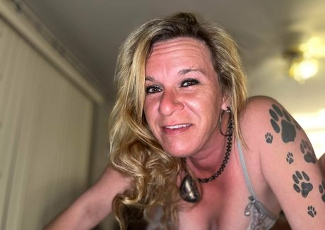 censorworthyyy nice model photo