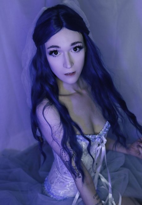 ivyaura model naked picture