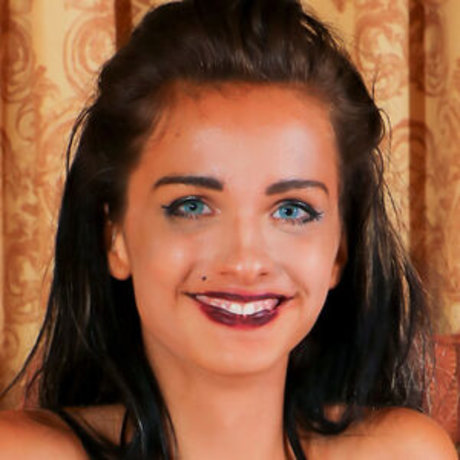 Bigdicktrannynicole pornstar adult gallery