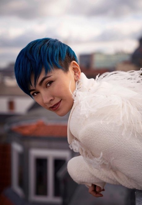 Jessica Yu Li Henwick sexy star photos