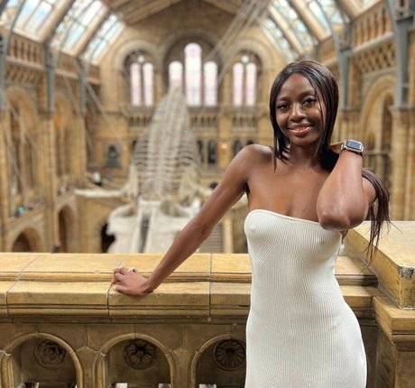 Khaddi Sagnia erotic star photo