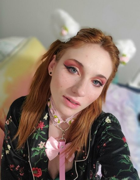 flow3r kitt3n nude star picture