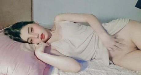 yuumeilyn model sexy galleries