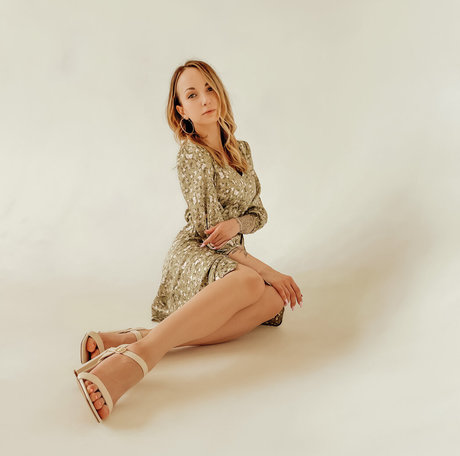 Saharova Kris naked model photo