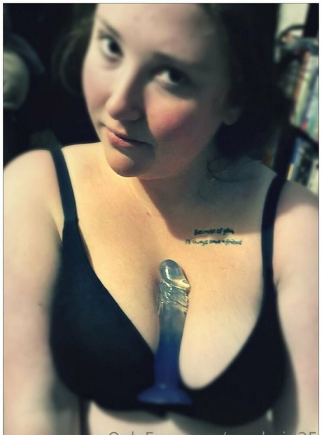 sarahgirl25 pornographic star photos