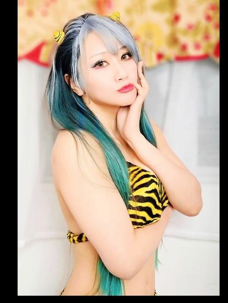 18 free onlyfans exclusive gallery