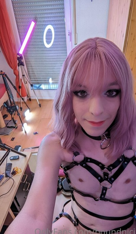 boundnici model hd pic