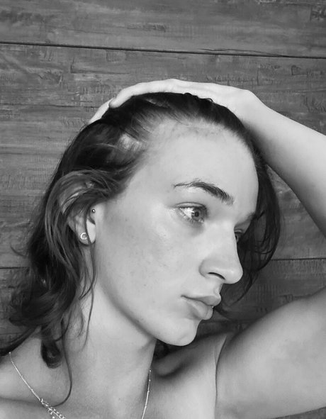 ai onlyfans beautiful nude photo