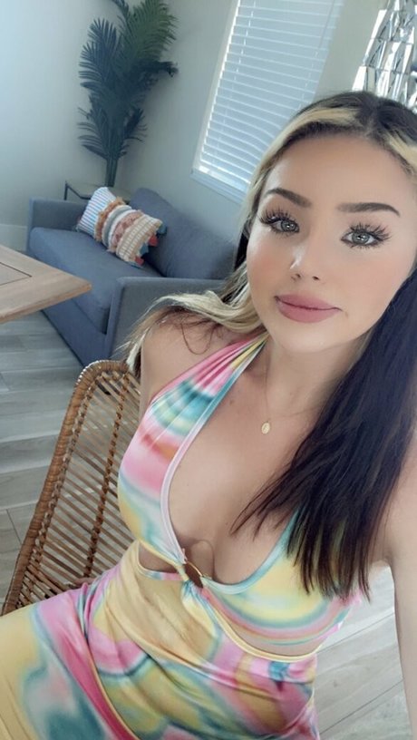 ellechoppy free pornstar gallery