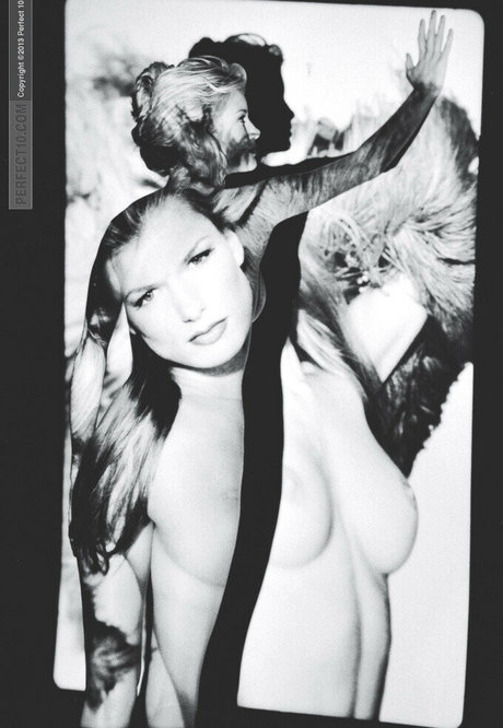 Marisa Miller model sexy pic