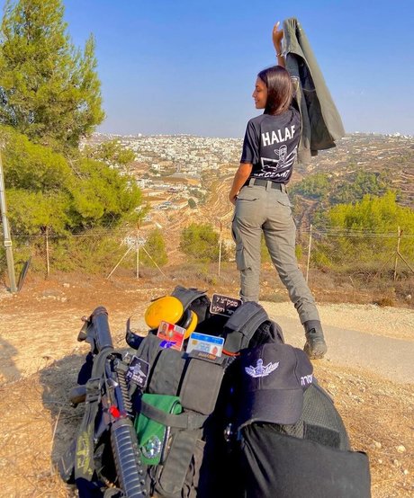 Shahar Halaf Quick model image