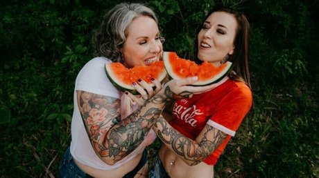 joyoustaylorjoyfree pornstar hot photo