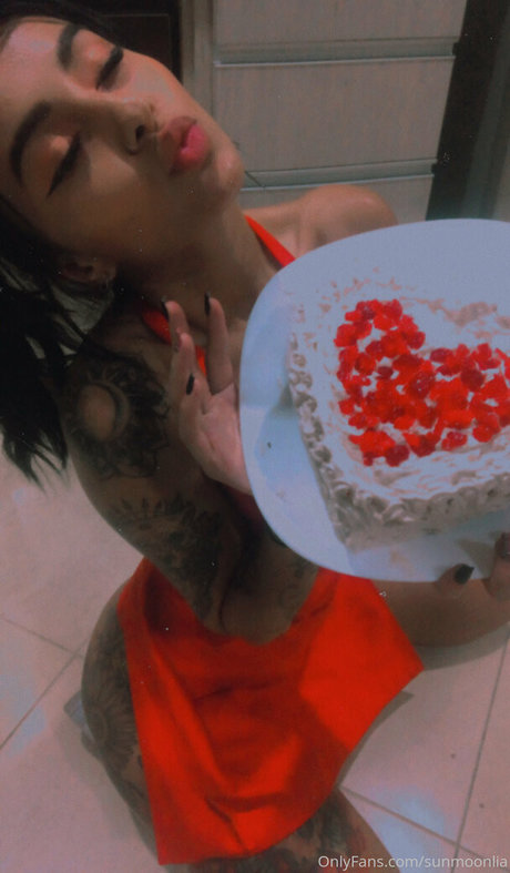 sunmoonlia beautiful star pic