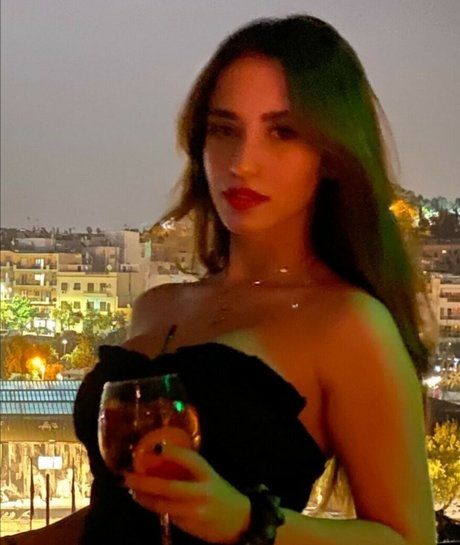 Demi Aggelopoulou hd model image