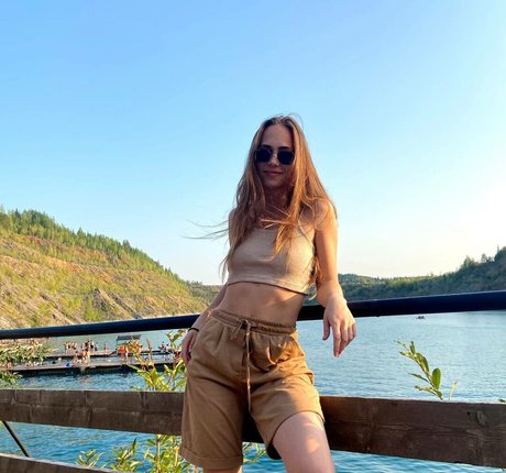 alena shuvaeva free star pic