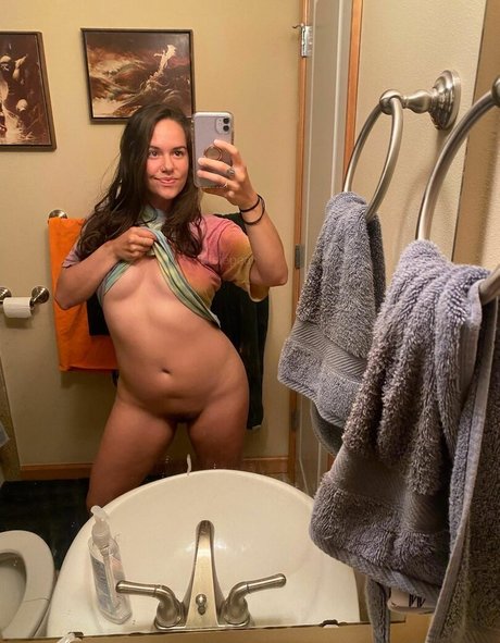 feet milf onlyfans top picture